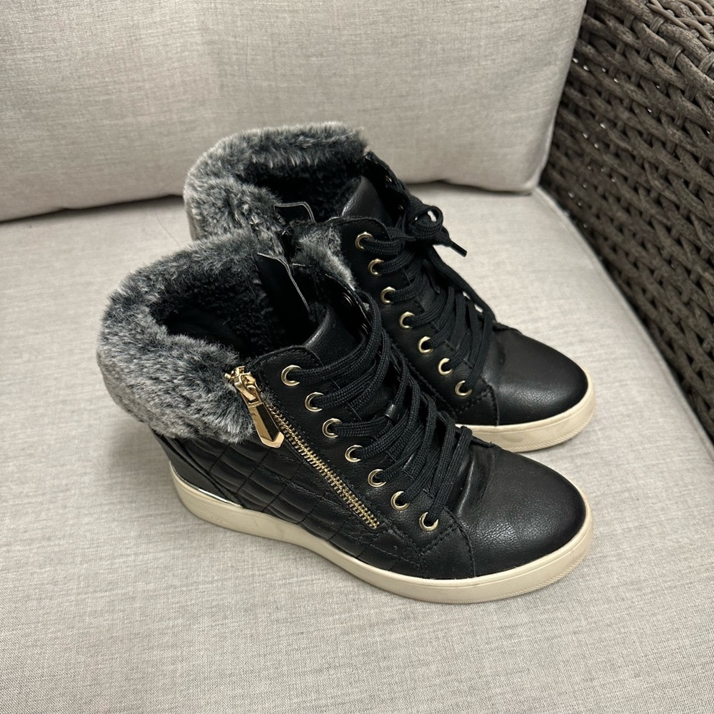 Aldo wedge black bootie with fur linen